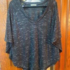 Maurice’s Chic Black and White V-Neck Blouse XL
